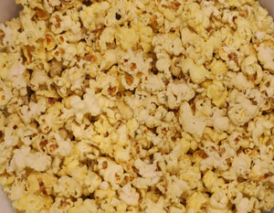 The Queen's Garden Ranch Popcorn- Creamy Dill Ranch Popcorn!!